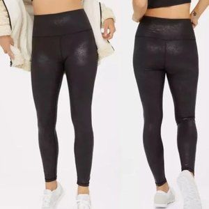 Offline by Aerie Black Hugger Crackle Leggings - Size L